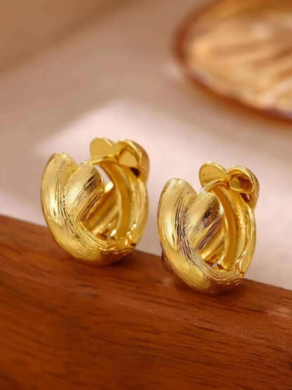 14K Gold Womens Small Twisted Knot Hoop Earrings Ladies 14 Karat Silver Jewelry
